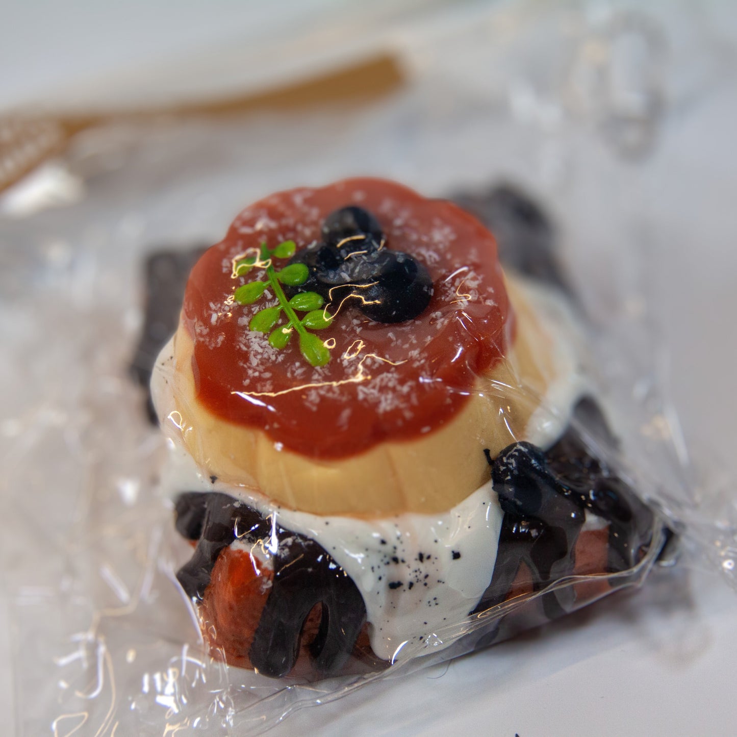 F05 Berry Ceremal Pudding Taba Squishy