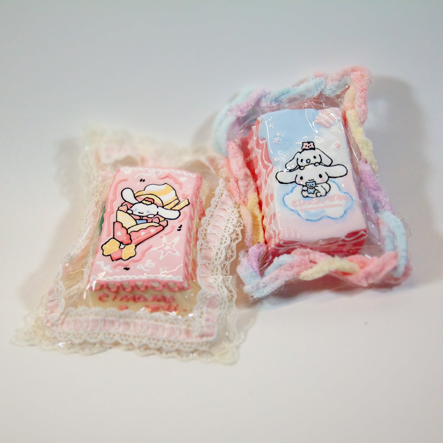 D07 Frosty Pup Puff Taba Squishy