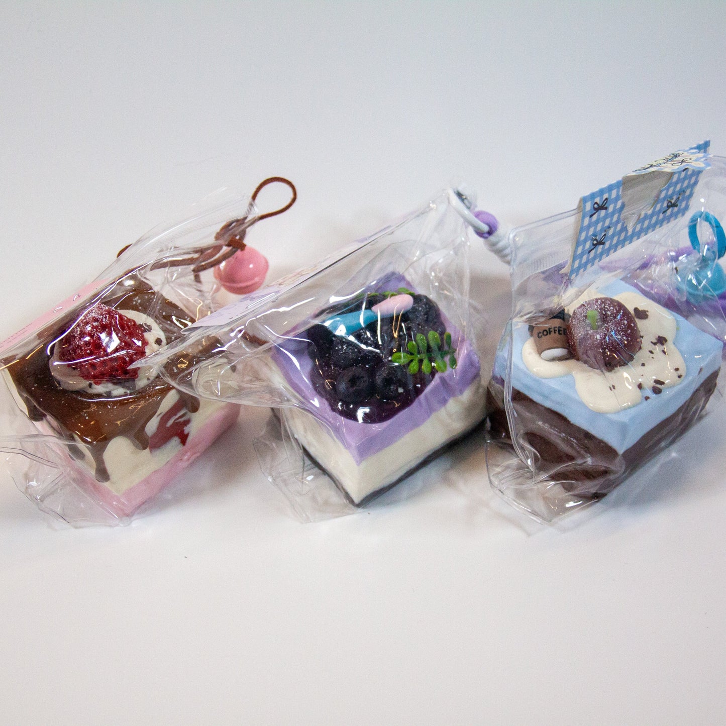 F08 Cake Cubes Taba Squishy