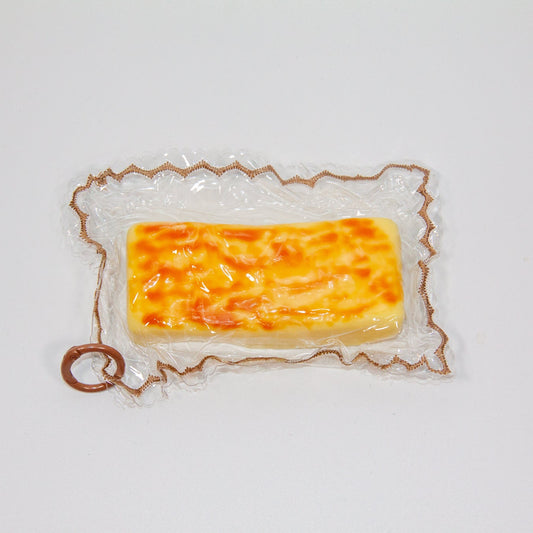 F49 Cheesy Baked Loaf Taba Squishy