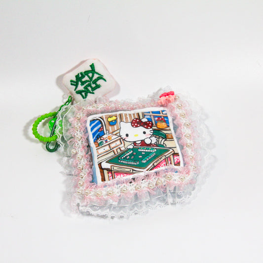 D12 Hello Kitty Mahjong Lace Charm – Kawaii Game Night Plush Accessory Taba Squishy